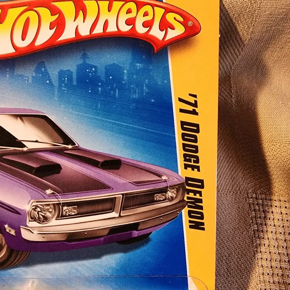 Hot Wheels ‘71 Dodge Demon 13/42 2009 New Models 013/190 Purple